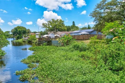 Villa ou maison à louer à Largo, Floride: 2 chambres, 82.5 m2 № 2157241 - photo 26