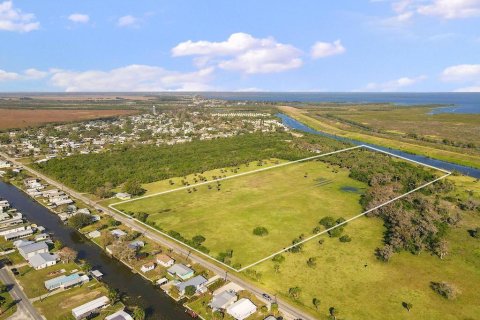 Immobilier commercial à vendre à Okeechobee, Floride № 789060 - photo 1