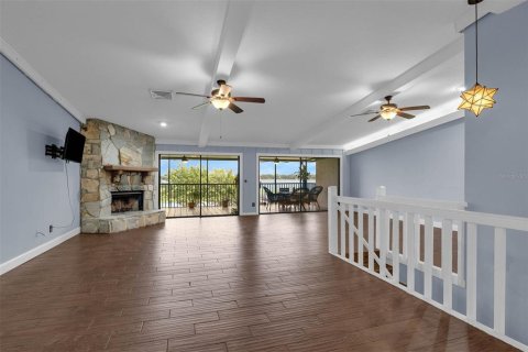 Condominio en venta en Winter Haven, Florida, 3 dormitorios, 239.97 m2 № 1907349 - foto 13