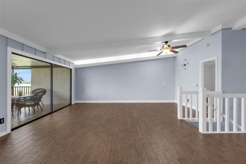 Condominio en venta en Winter Haven, Florida, 3 dormitorios, 239.97 m2 № 1907349 - foto 17