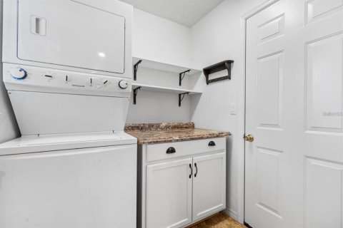 Casa en alquiler en Palm Coast, Florida, 3 dormitorios, 145.95 m2 № 1856261 - foto 9