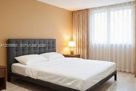 Condominio en alquiler en Key West, Florida, 3 dormitorios, 113.53 m2 № 2085809 - foto 2