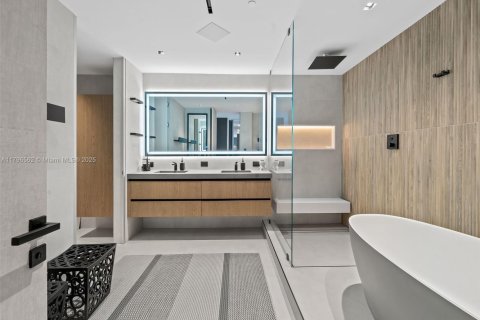Condominio en venta en Hollywood, Florida, 3 dormitorios, 196.49 m2 № 1712787 - foto 18