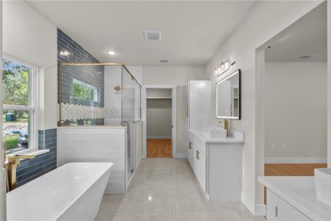 Villa ou maison à vendre à Ocala, Floride: 4 chambres, 216.56 m2 № 2361115 - photo 12