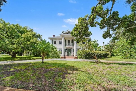 Casa en Saint Petersburg, Florida 3 dormitorios, 217.39 m2 № 2348002