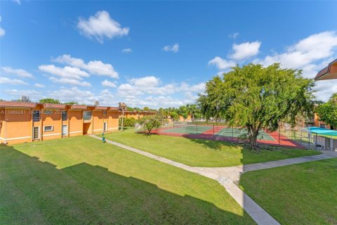 Copropriété à louer à Miami, Floride: 2 chambres, 117.24 m2 № 2051491 - photo 22