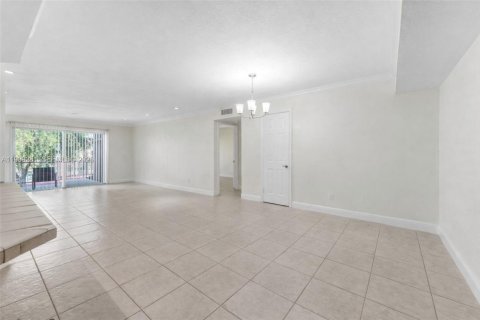Condo à Miami, Floride, 2 chambres  № 2051491