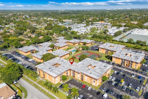 Copropriété à louer à Miami, Floride: 2 chambres, 117.24 m2 № 2051491 - photo 27