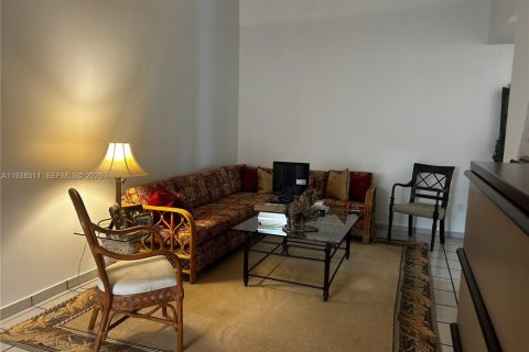 Купить виллу или дом в Майами, Флорида 3 спальни, 140м2, № 1997637 - фото 4