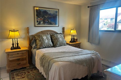 Купить виллу или дом в Майами, Флорида 3 спальни, 140м2, № 1997637 - фото 18