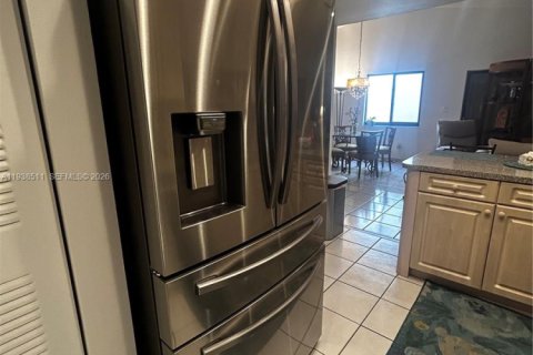 Купить виллу или дом в Майами, Флорида 3 спальни, 140м2, № 1997637 - фото 11