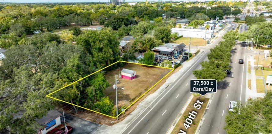 Land in Tampa, Florida № 2111196