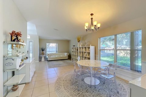 House in Orlando, Florida 3 bedrooms, 189.43 sq.m. № 2420114 - photo 23