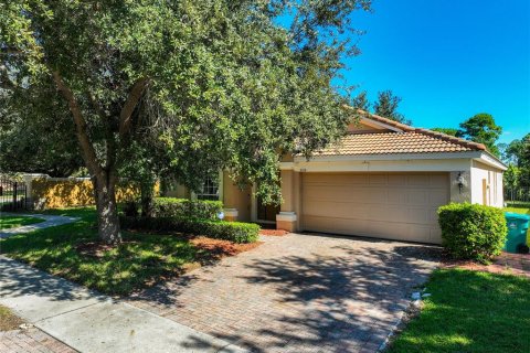 House in Orlando, Florida 3 bedrooms, 189.43 sq.m. № 2420114 - photo 5