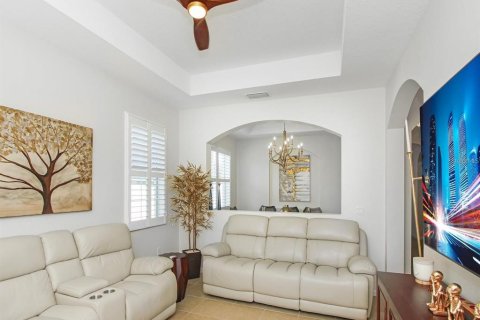 Villa ou maison à vendre à Kissimmee, Floride: 3 chambres, 180.32 m2 № 2213398 - photo 6