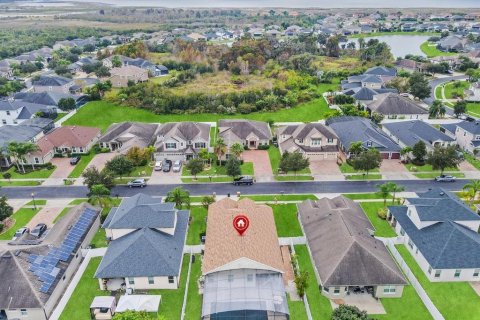 Villa ou maison à vendre à Kissimmee, Floride: 3 chambres, 180.32 m2 № 2213398 - photo 5