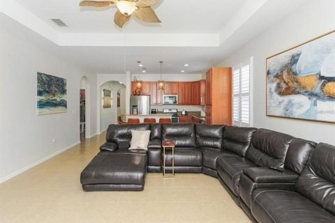 Villa ou maison à vendre à Kissimmee, Floride: 3 chambres, 180.32 m2 № 2213398 - photo 16