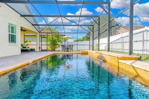Villa ou maison à vendre à Kissimmee, Floride: 3 chambres, 180.32 m2 № 2213398 - photo 4
