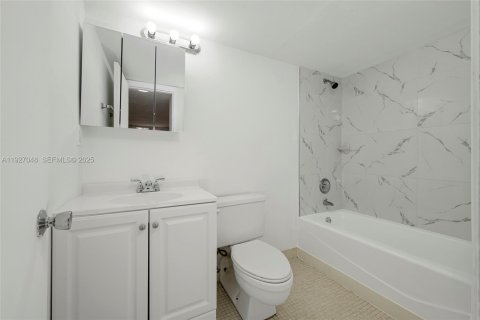 Copropriété à louer à Miami, Floride: 1 chambre, 57.04 m2 № 1986181 - photo 16