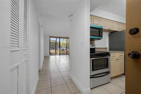 Copropriété à louer à Miami, Floride: 1 chambre, 57.04 m2 № 1986181 - photo 1