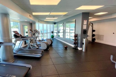 Condominio en venta en Miami, Florida, 1 dormitorio, 82.68 m2 № 1856908 - foto 21