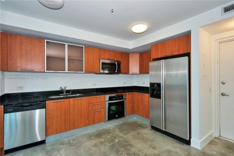 Condominio en venta en Miami, Florida, 1 dormitorio, 82.68 m2 № 1856908 - foto 2