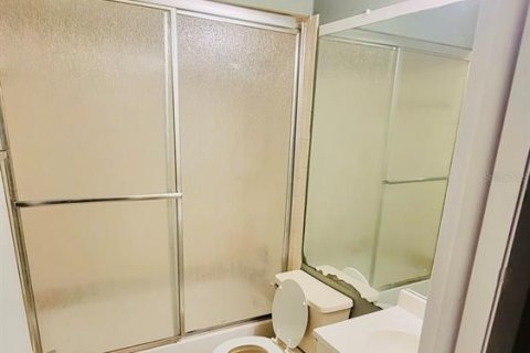 Propiedad comercial en venta en Saint Petersburg, Florida, 9 dormitorios, 316.7 m2 № 1650877 - foto 18