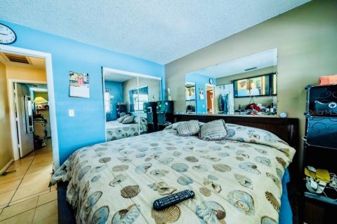 Commercial property in Saint Petersburg, Florida 316.7 sq.m. № 1650877 - photo 4