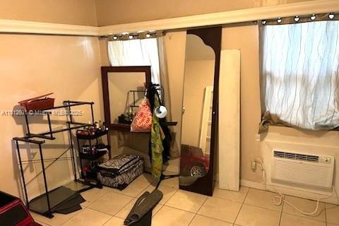 Immobilier commercial à vendre à Miami, Floride: 160.16 m2 № 1759135 - photo 13