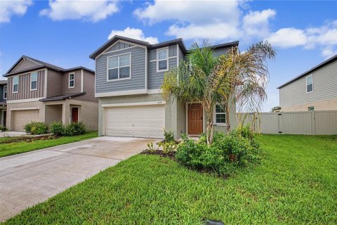 Casa en Plant City, Florida 6 dormitorios, 242.85 m2 № 2152024