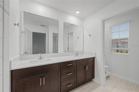 Casa en venta en Plant City, Florida, 6 dormitorios, 242.85 m2 № 2152024 - foto 27