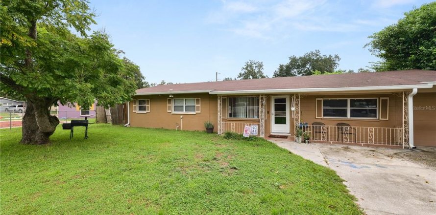 Casa en Lakeland, Florida 3 dormitorios, 166.39 m2 № 1913491