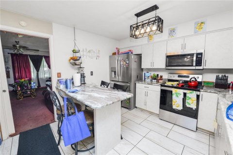 Casa en venta en Lakeland, Florida, 3 dormitorios, 166.39 m2 № 1913491 - foto 9