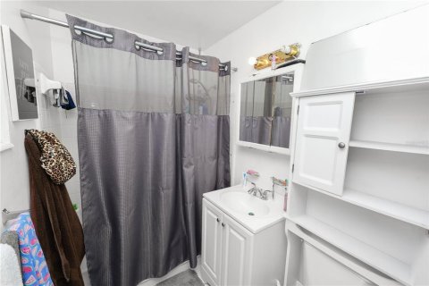 Casa en venta en Lakeland, Florida, 3 dormitorios, 166.39 m2 № 1913491 - foto 17