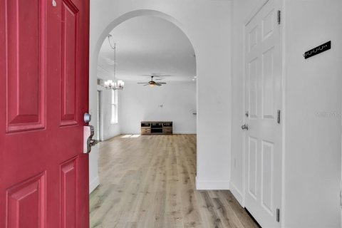 Adosado en venta en Tampa, Florida, 3 dormitorios, 153.47 m2 № 1434629 - foto 4