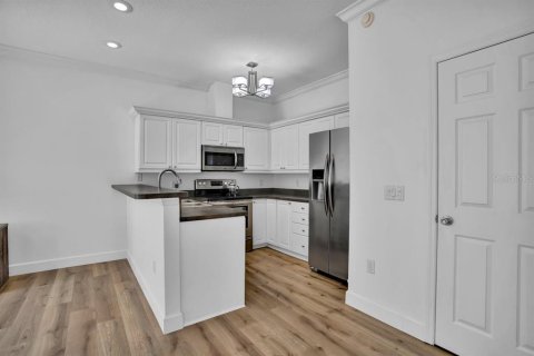 Adosado en venta en Tampa, Florida, 3 dormitorios, 153.47 m2 № 1434629 - foto 11