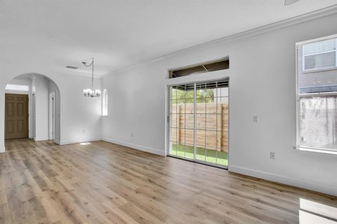 Adosado en venta en Tampa, Florida, 3 dormitorios, 153.47 m2 № 1434629 - foto 9
