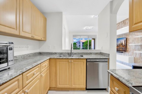 Condo in Doral, Florida, 3 bedrooms  № 1952442 - photo 5