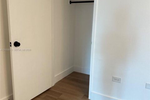Copropriété à vendre à Miami, Floride: 53.88 m2 № 2411762 - photo 8