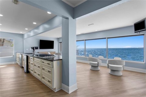 Casa en venta en Saint Petersburg, Florida, 4 dormitorios, 340.95 m2 № 2198721 - foto 17