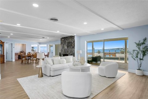 Casa en venta en Saint Petersburg, Florida, 4 dormitorios, 340.95 m2 № 2198721 - foto 12