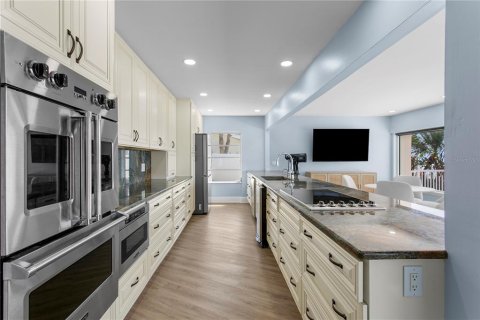 Casa en venta en Saint Petersburg, Florida, 4 dormitorios, 340.95 m2 № 2198721 - foto 18