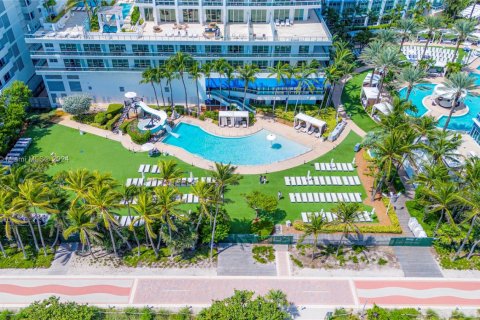 Copropriété à vendre à Miami Beach, Floride: 50.54 m2 № 2154767 - photo 17