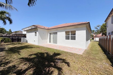 Купить виллу или дом в Хомстед, Флорида 4 спальни, 181.9м2, № 2340349 - фото 21