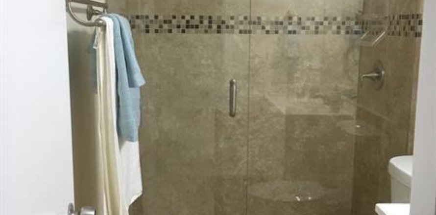 Condo à Hollywood, Floride, 2 chambres № 1007734