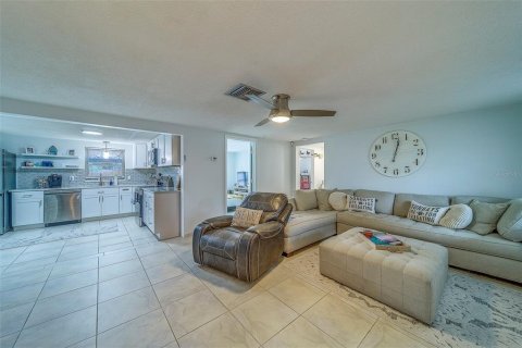 Casa en venta en Port Richey, Florida, 3 dormitorios, 121.52 m2 № 1820827 - foto 9