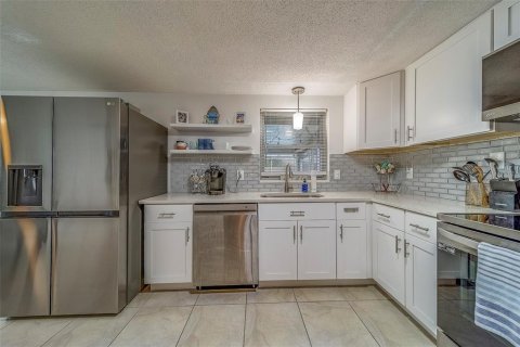 Casa en venta en Port Richey, Florida, 3 dormitorios, 121.52 m2 № 1820827 - foto 2