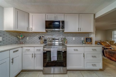 Casa en venta en Port Richey, Florida, 3 dormitorios, 121.52 m2 № 1820827 - foto 5