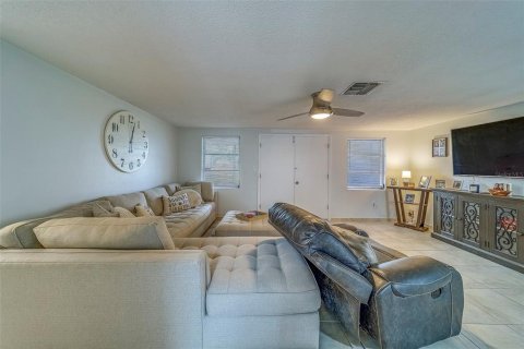 Casa en venta en Port Richey, Florida, 3 dormitorios, 121.52 m2 № 1820827 - foto 11