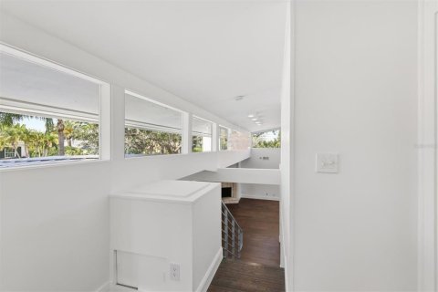 Купить виллу или дом в Сарасота, Флорида 7 комнат, 214.42м2, № 2155489 - фото 29